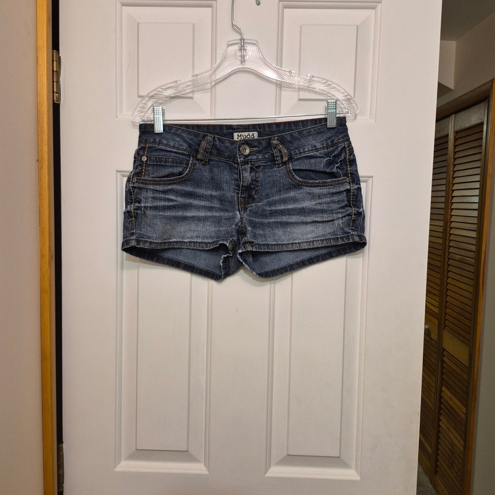 Mudd Womens Size 5 Denim Shorts Dark Wash Embroidered Back Pockets Y2K DJBM52301